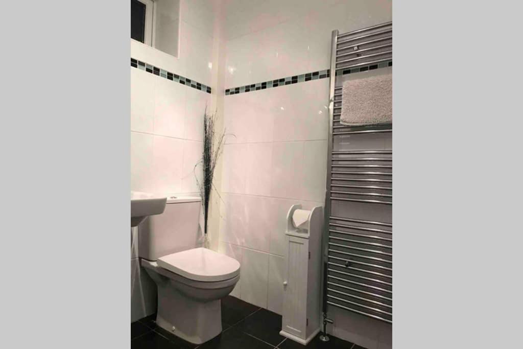 1 Catherines City Cottage Пърт Екстериор снимка