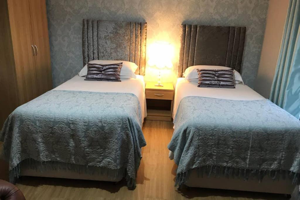 1 Catherines City Cottage Пърт Екстериор снимка